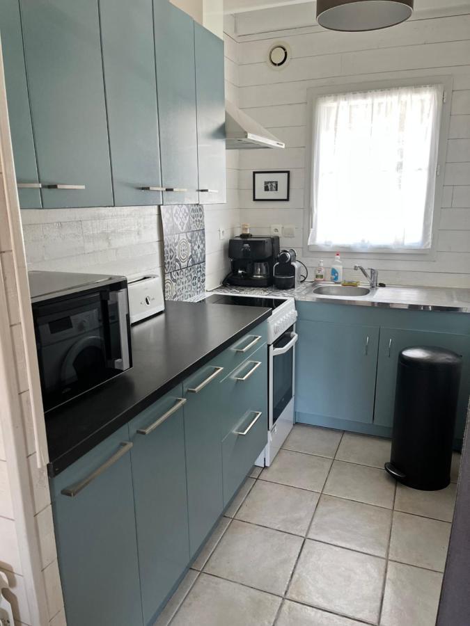 Maison A Динард Екстериор снимка